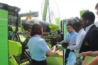 合作共贏，務(wù)實(shí)推進(jìn)中非經(jīng)貿(mào)關(guān)系——首屆中非經(jīng)貿(mào)博覽會(huì)的里程碑意義