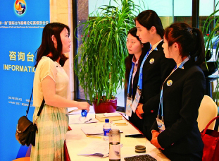 立改革開放潮頭，擔(dān)貿(mào)易強(qiáng)國使命 經(jīng)濟(jì)貿(mào)易咨詢的時(shí)代價(jià)值與實(shí)踐路徑